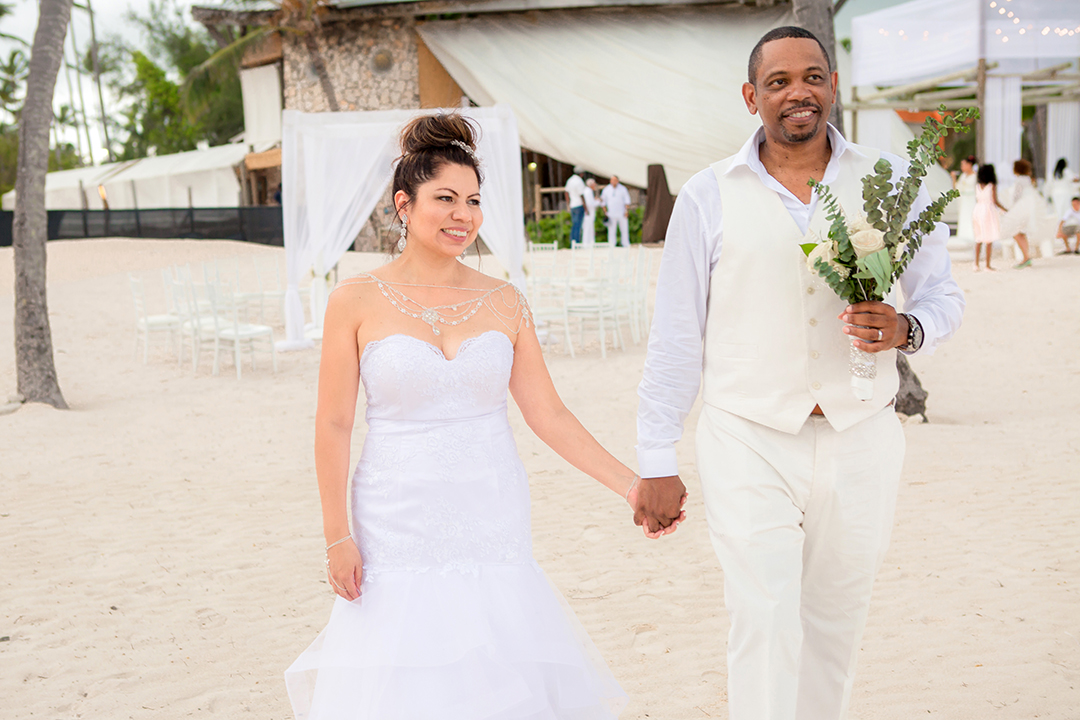 Maria & Misael- Destination Wedding, Jellyfish Restaurant Punta Cana, Dominican Republic.